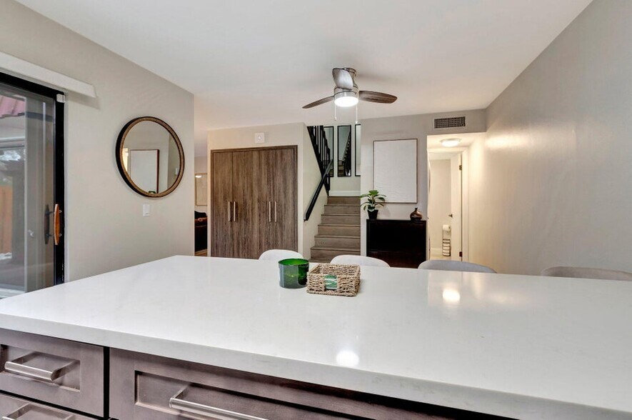 Building Photo - 3109 San Clara Dr
