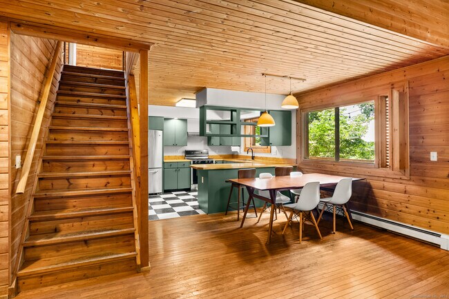 Building Photo - 281 Nettleton Hollow Rd