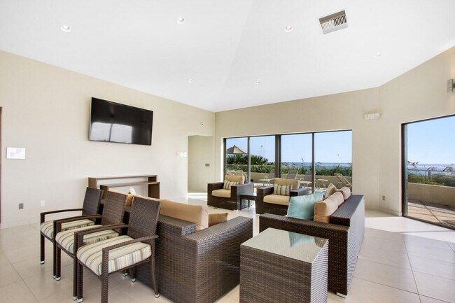 Building Photo - 5540 N Ocean Dr