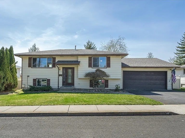 Building Photo - 214 Walker Dr