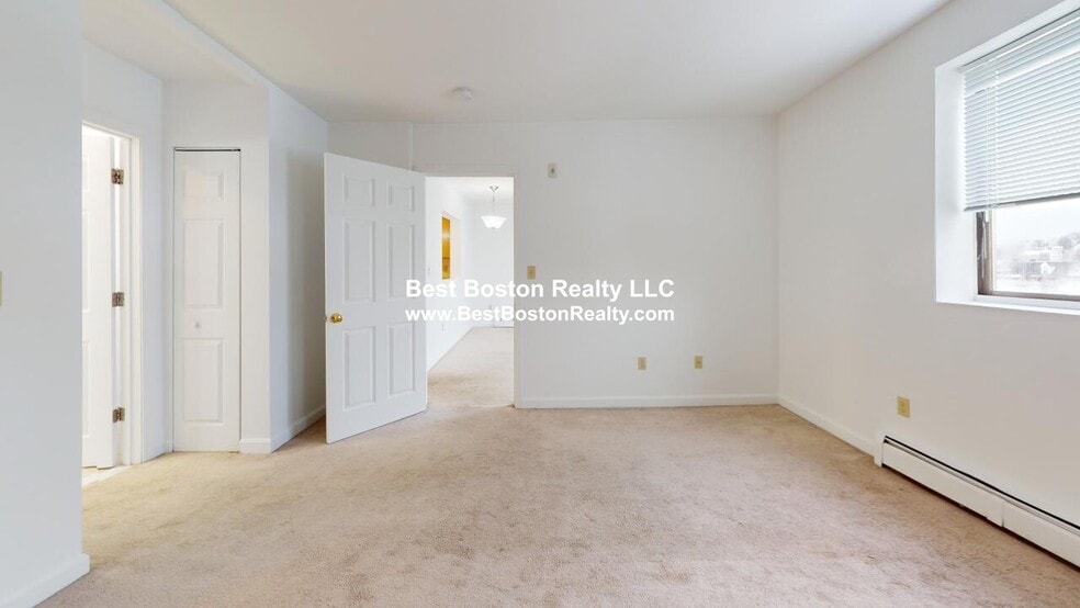 Building Photo - 43 Eleanor St