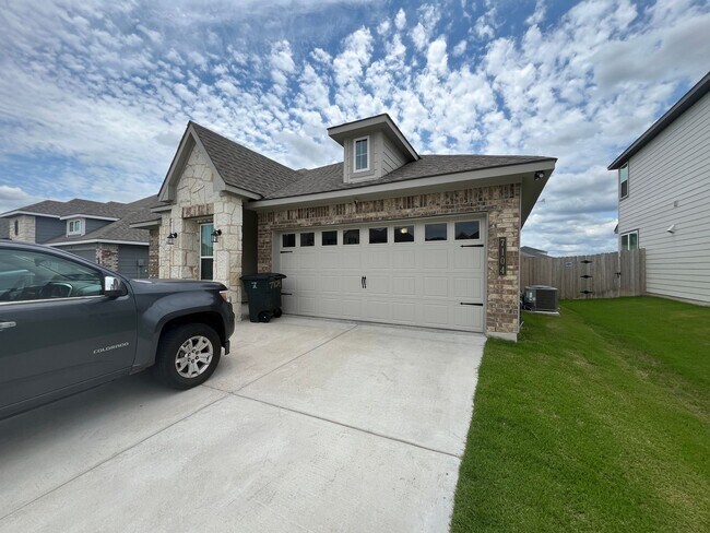 Building Photo - Brand New 2024 Stylecraft Home | 3 Bed | 2...