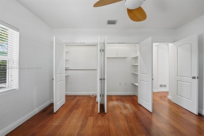 Building Photo - 12730 Ixora Rd