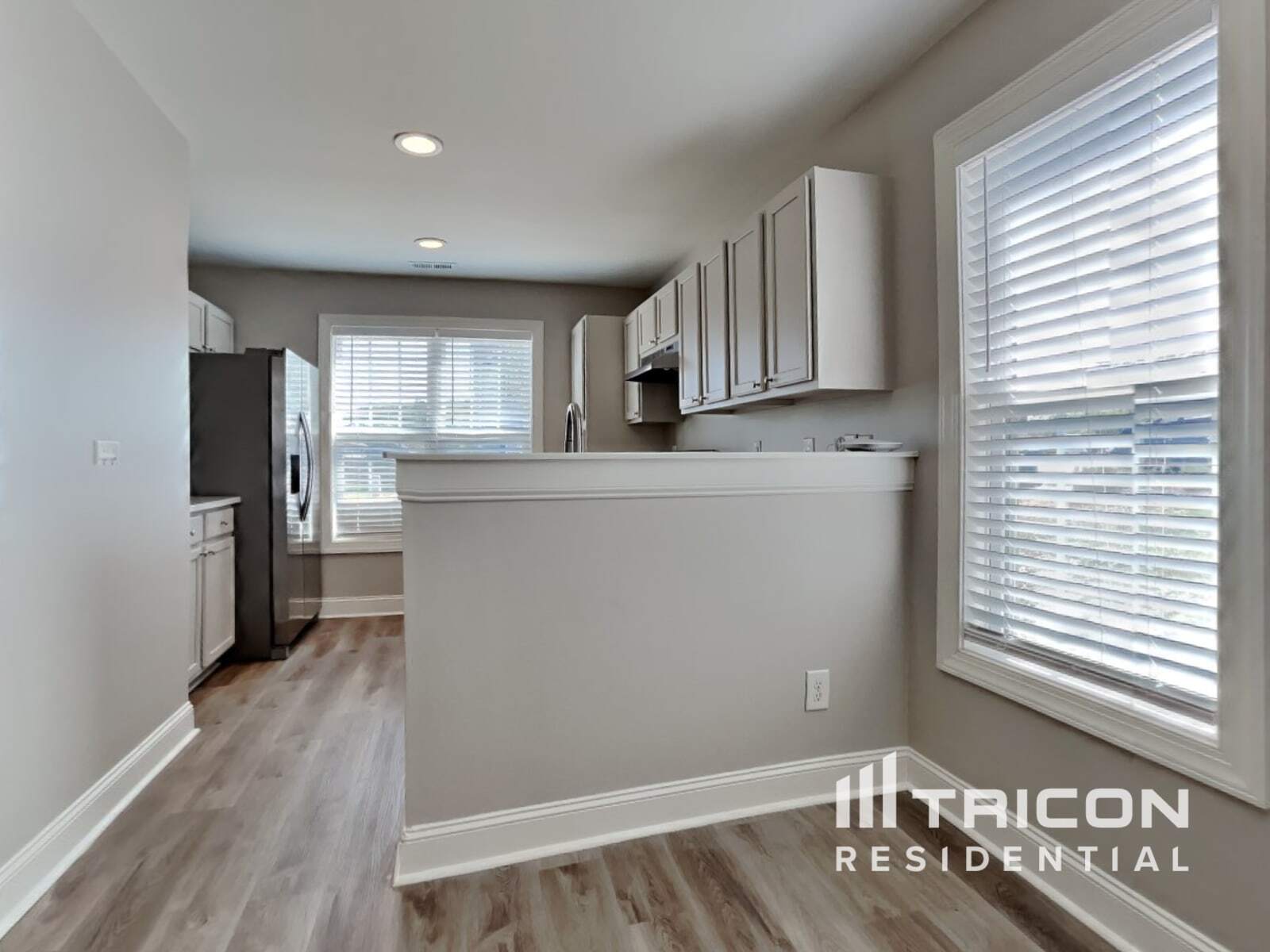 Building Photo - 837 Skinner Dr