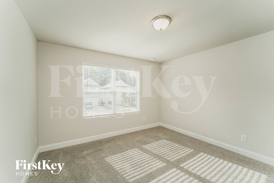 Building Photo - 2823 Curbstone Ln