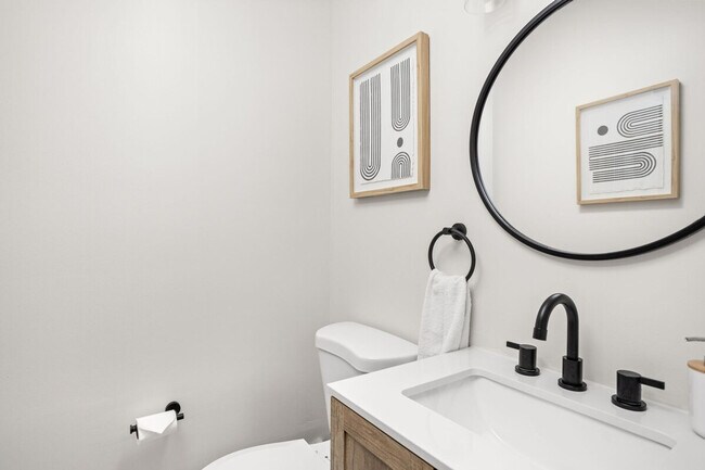 Building Photo - 8538 Gandy Ct