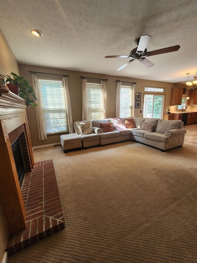 Building Photo - 3288 Beech Ln