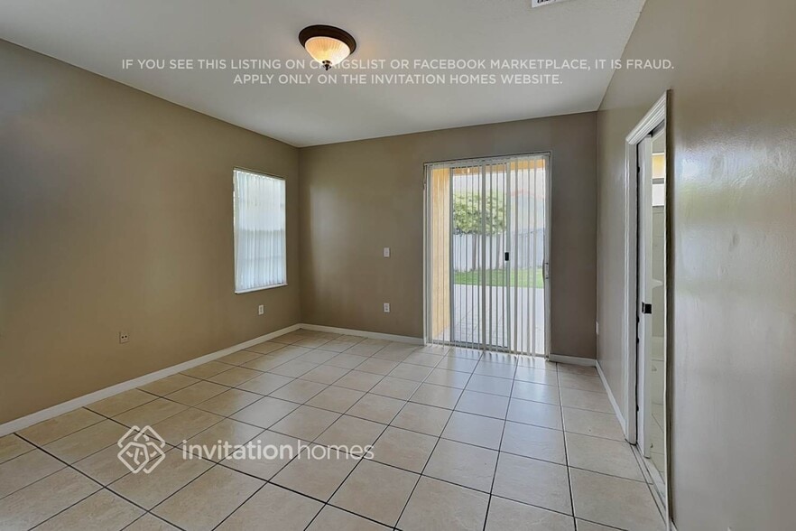 Building Photo - 16960 SW 141st Ave
