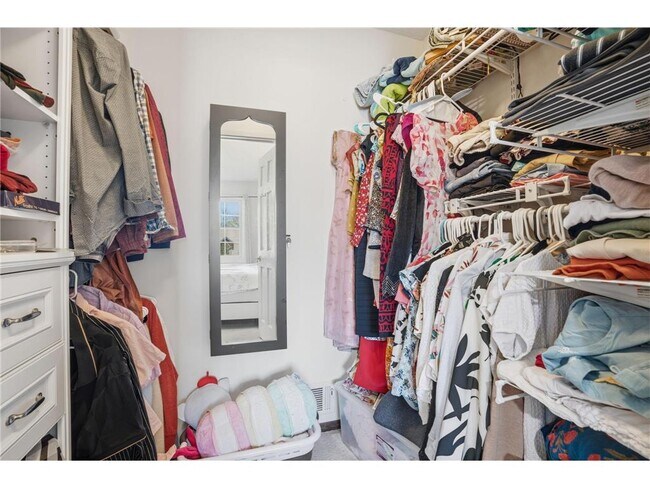 Building Photo - 10427 Brown Farm Cir