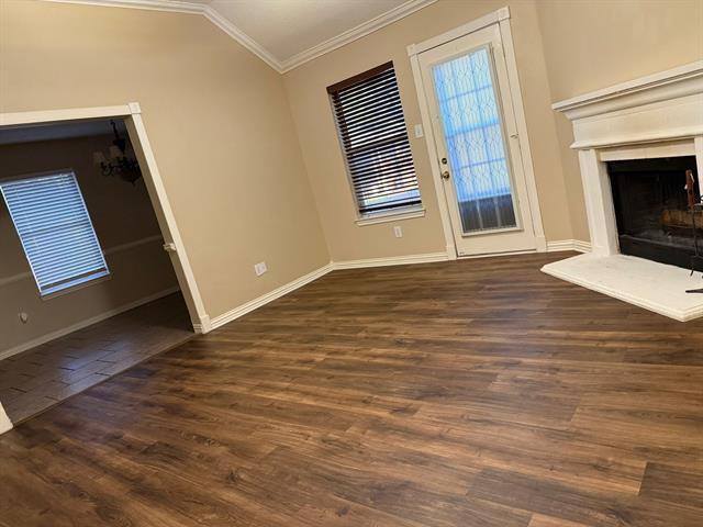 Building Photo - 2902 Hollis Dr