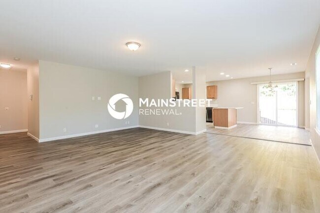 Building Photo - 3 Bedroom Pet-Friendly Home in Graham, WA with Main Street Renewal