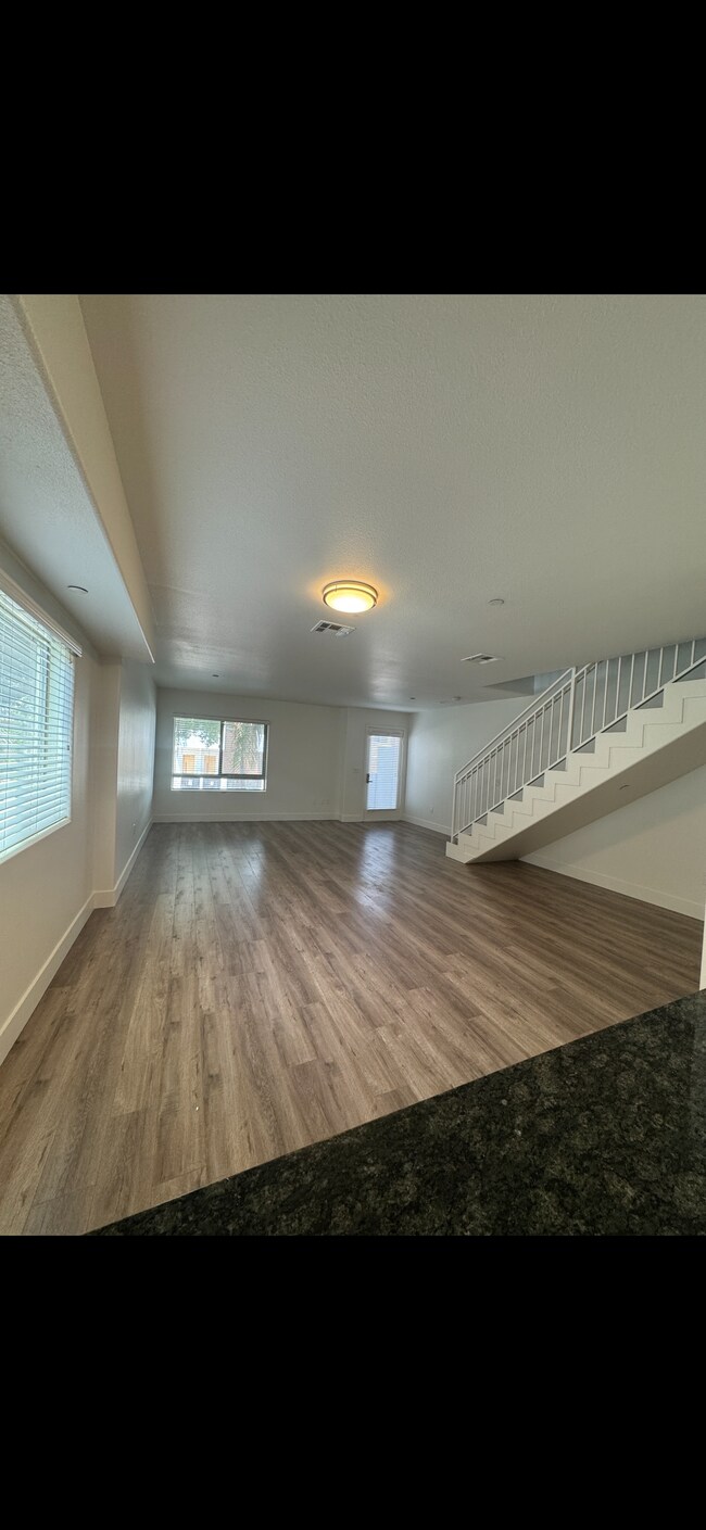 Building Photo - 11312 Huston St