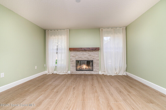 Building Photo - 3236 Helmsdale Ct