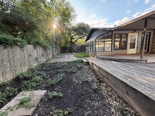 Building Photo - 8713 Azalea Trl