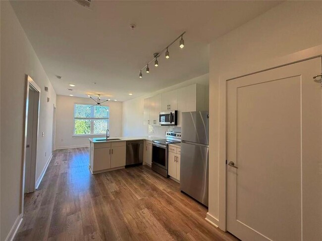 Building Photo - 525 Parkway Dr