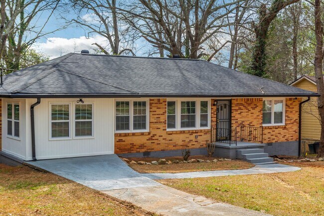 Building Photo - 2019 Knight Ct SE