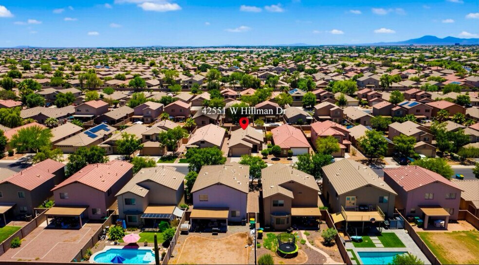 Building Photo - 42551 W Hillman Dr