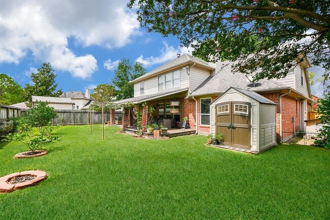 Building Photo - 3915 N Sandy Ct