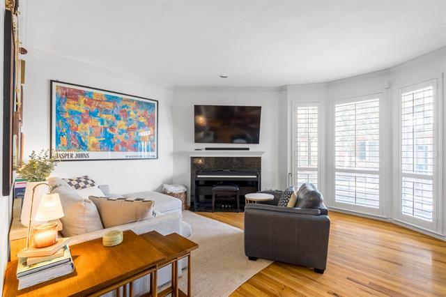 Building Photo - 3208 Cole Ave