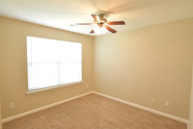 Building Photo - A Cozy 2bedroom Town home in Fort Mill
