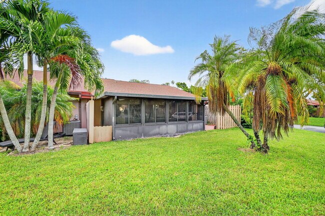 Building Photo - 15 Farnworth Dr