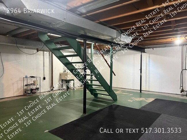 Building Photo - 2964 Briarwick-