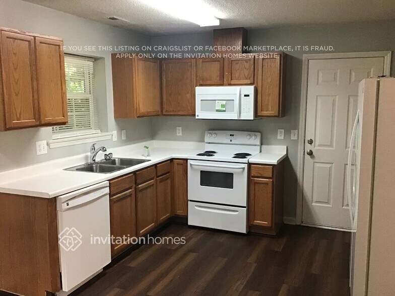 Building Photo - 4301 Fawn Glen Dr