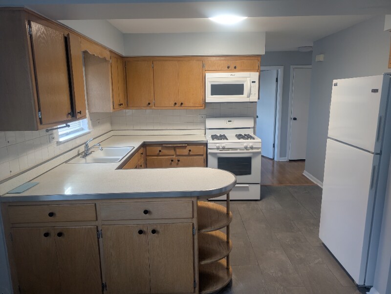Building Photo - 3205 W 97th St