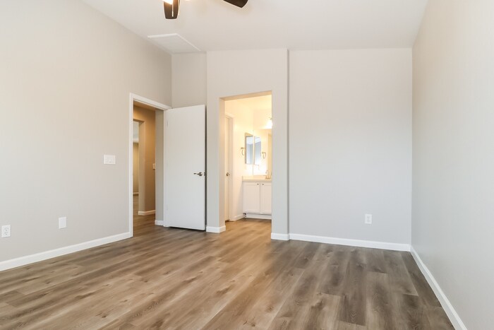 Building Photo - 18619 W Lupine Ave
