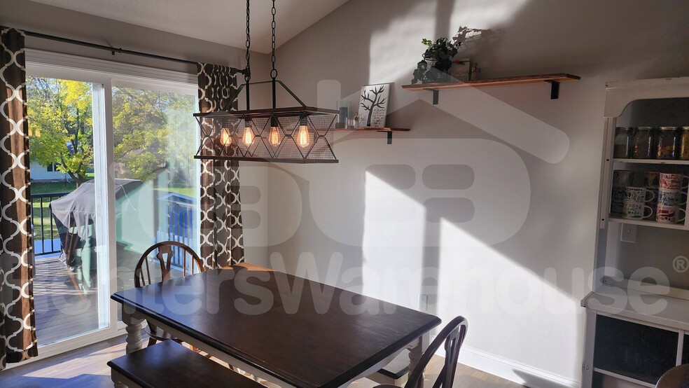 Building Photo - 1103 Rich River Way