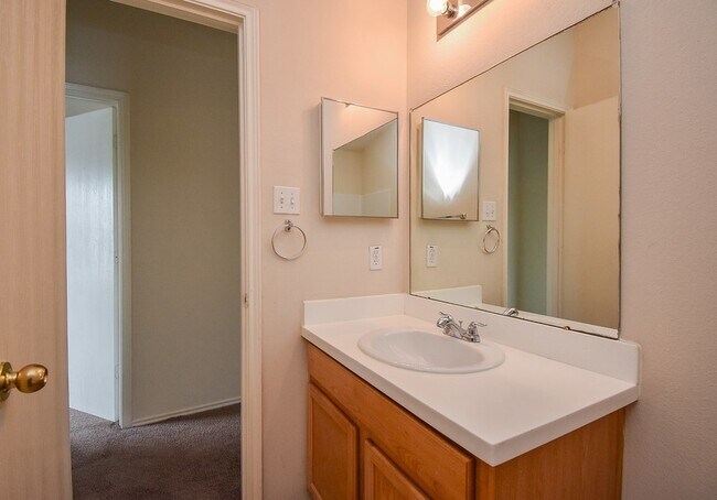 Building Photo - 18214 Olive Leaf Dr