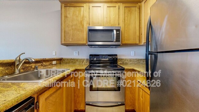 Building Photo - 110 5th St