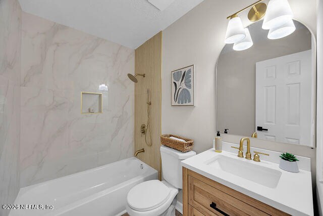 Building Photo - 14396 Aqua Vista Rd N