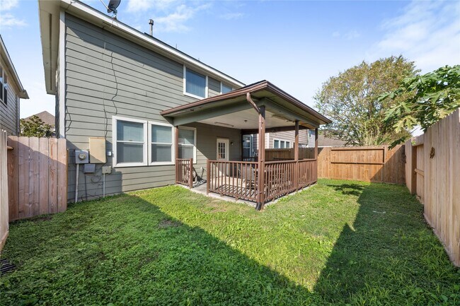 Building Photo - 6354 Wilshire Ridge