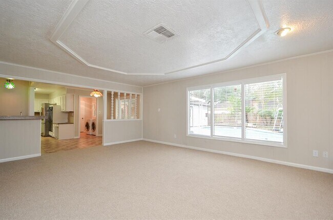 Building Photo - 14203 Burgoyne Rd