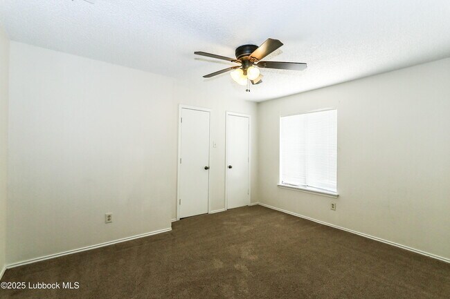 Building Photo - 6802 Frankford Ave