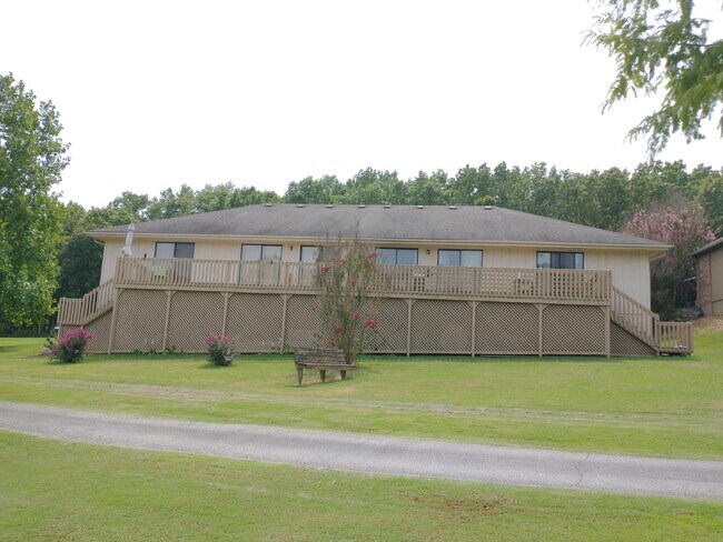 Building Photo - 477 Avondale Dr