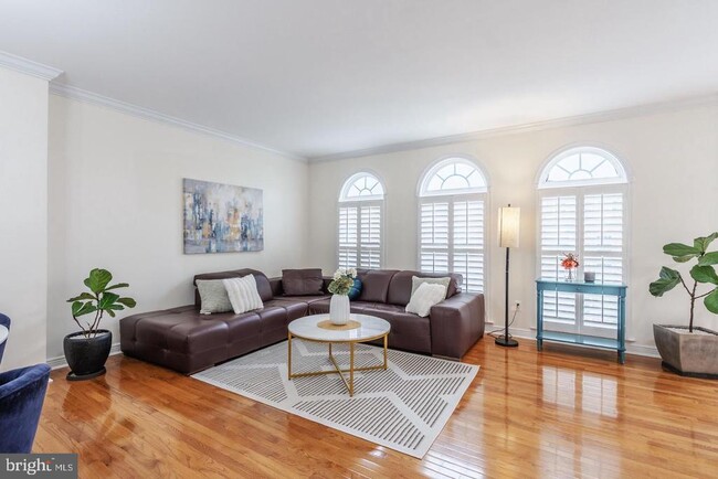 Building Photo - 4592 Barringer Pl