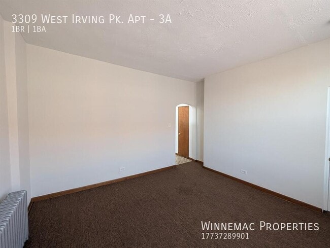 Building Photo - 3309 W Irving Park Rd