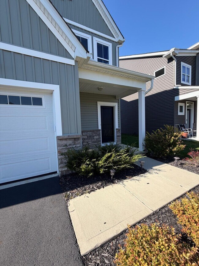 Building Photo - 7184 Celebration Dr