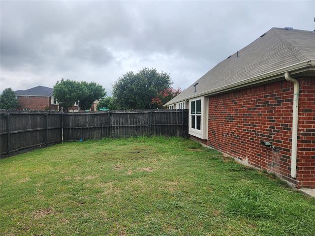 Building Photo - 13520 Valley Mills Dr
