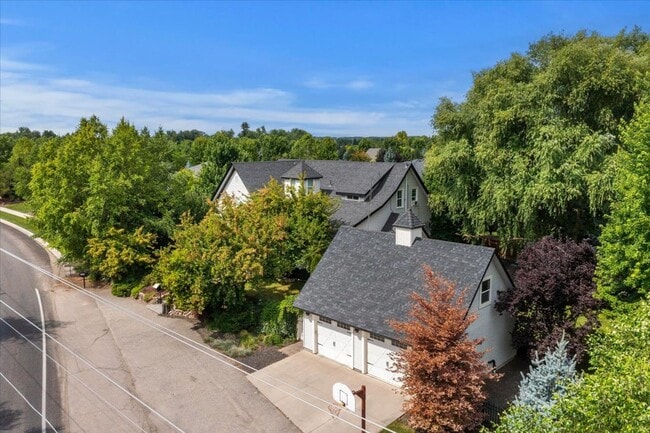 Building Photo - 1155 N Ballantyne Ln