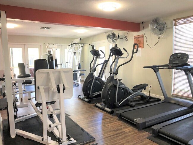 Building Photo - 13387 Arbor Pointe Cir