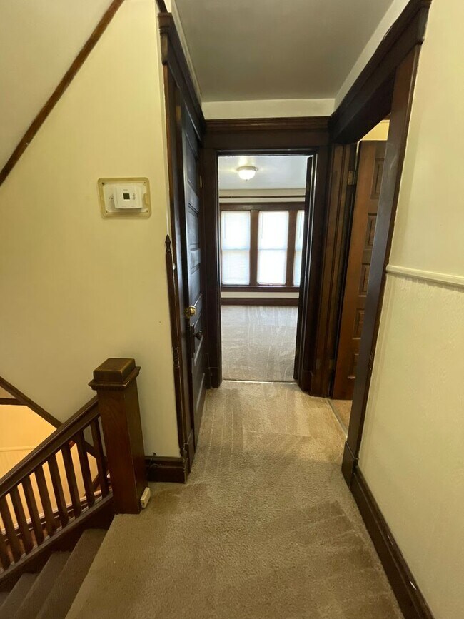 Building Photo - 410 E William St