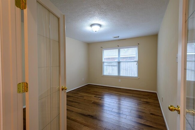 Building Photo - 19 Wild Orchid Ct