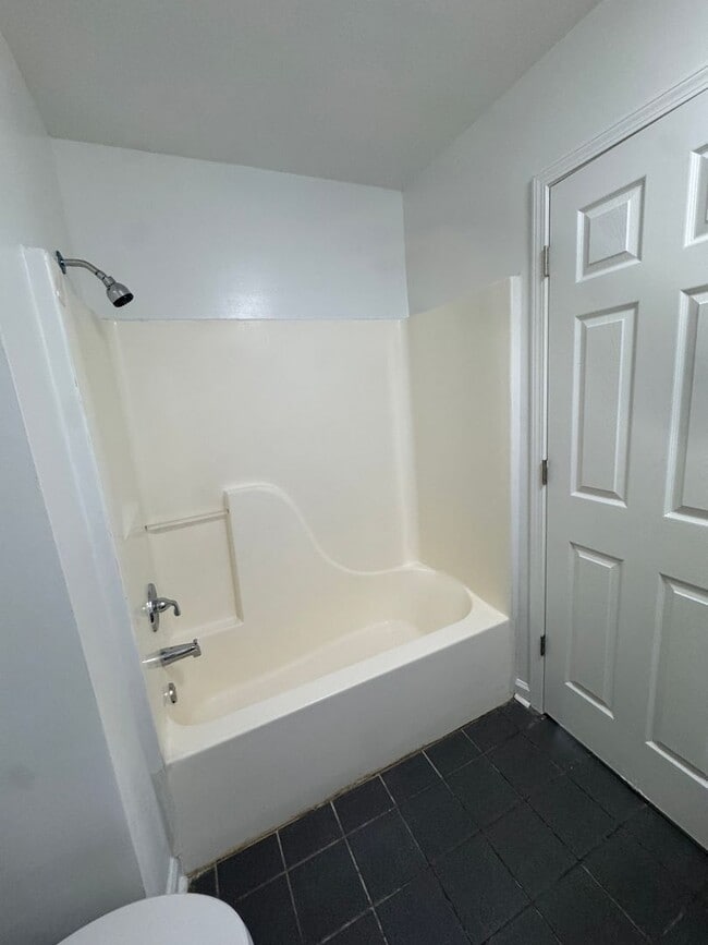 Building Photo - 3 Bed / 1 Bath Available Now in Weiner, AR.