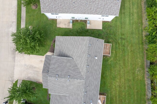 Building Photo - 2612-2614 Northampton Dr.