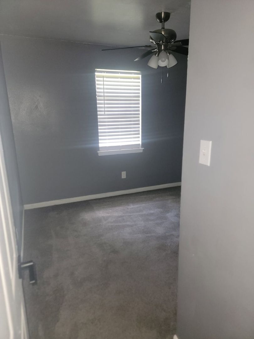 Building Photo - 1115 Ray Rd