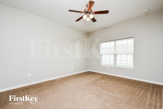 Building Photo - 2466 Altoona Ave