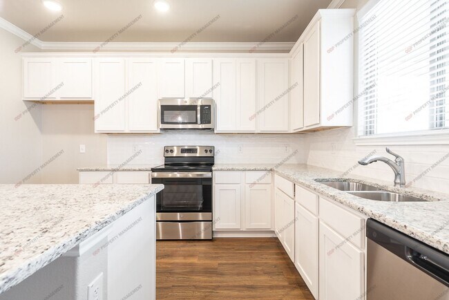 Building Photo - 624 Ripplewood Dr